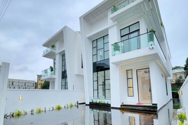 5 BEDROOMS FULLY DETACHED DUPLEX CHEVRON, LEKKI LAGOS